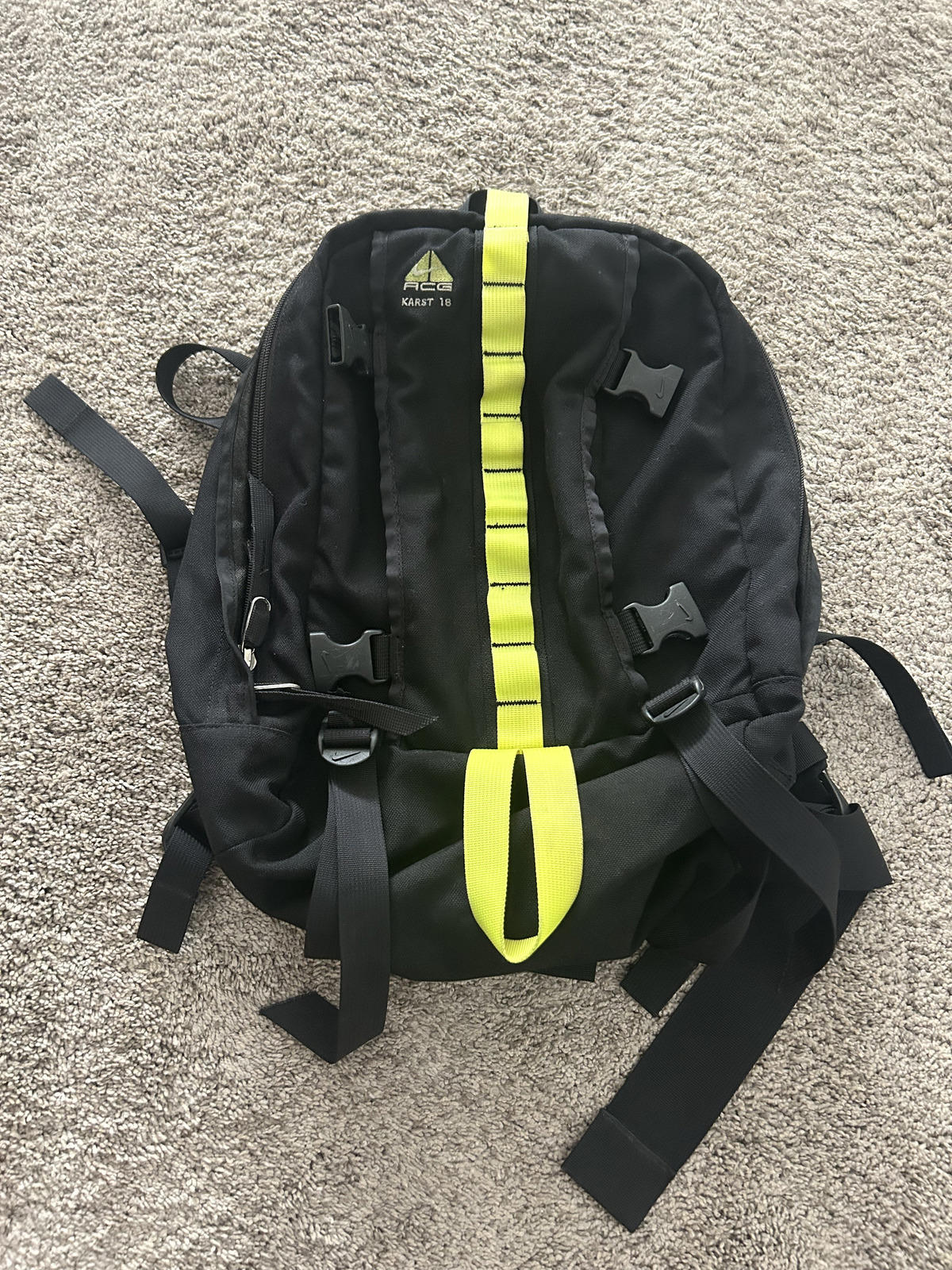 Nike ACG Vintage Karst 18 Backpack