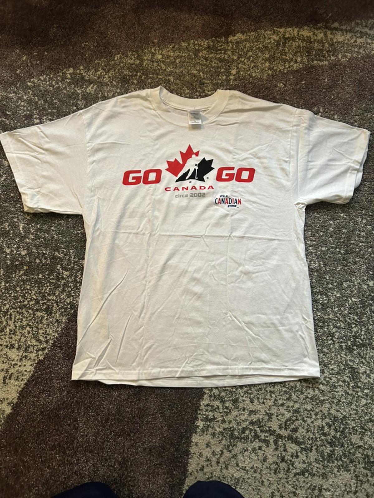 Vintage 2002 “Go Canada Go” Molson Canadian Hockey T-Shirt