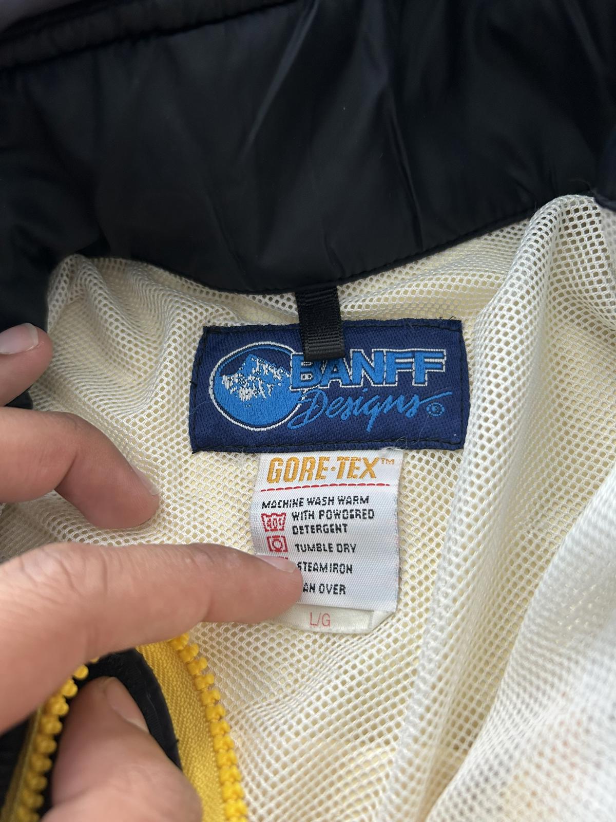 Vintage Banff Designs Gore-Tex Jacket – Two-Tone