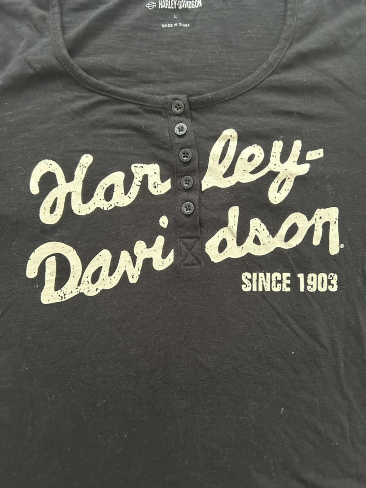Harley-Davidson Black Long Sleeve Henley Logo Tee – 1903
