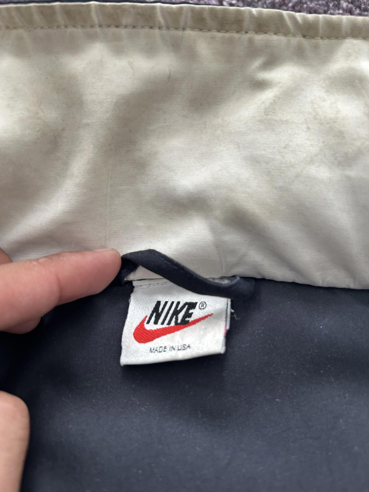 Vintage Nike Puffer Jacket Black USA-Made 90s Y2K