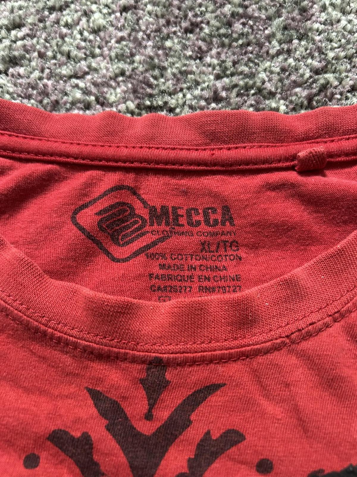 Vintage Mecca Red Graphic Wolf Tee