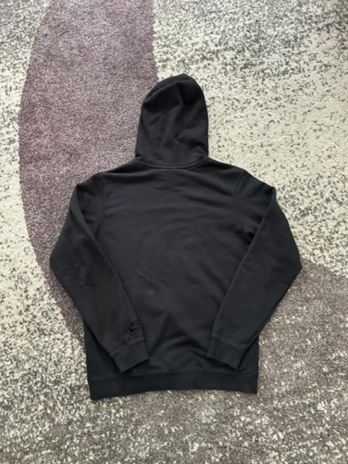 Nike Graphic Hooded Sweatshirt - M
