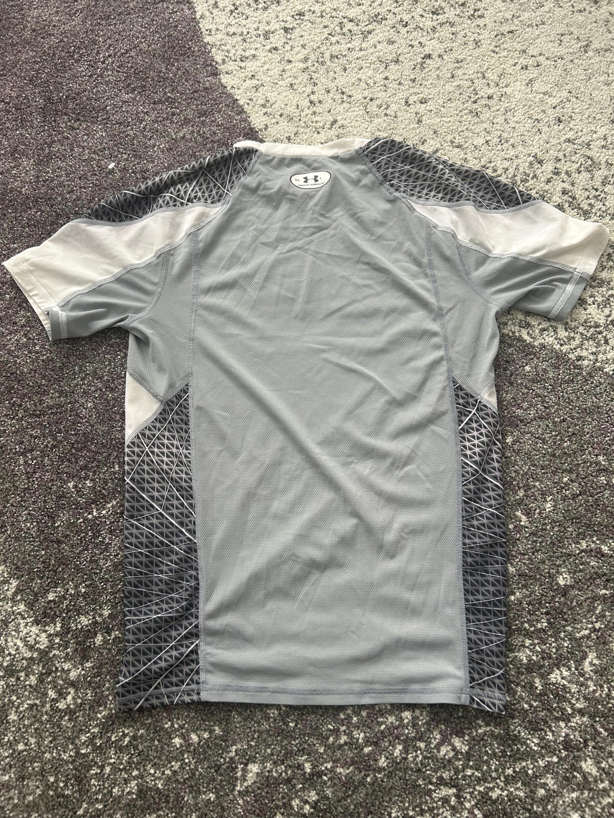 Under Armour Compression Tee – White/Silver Tech Mesh