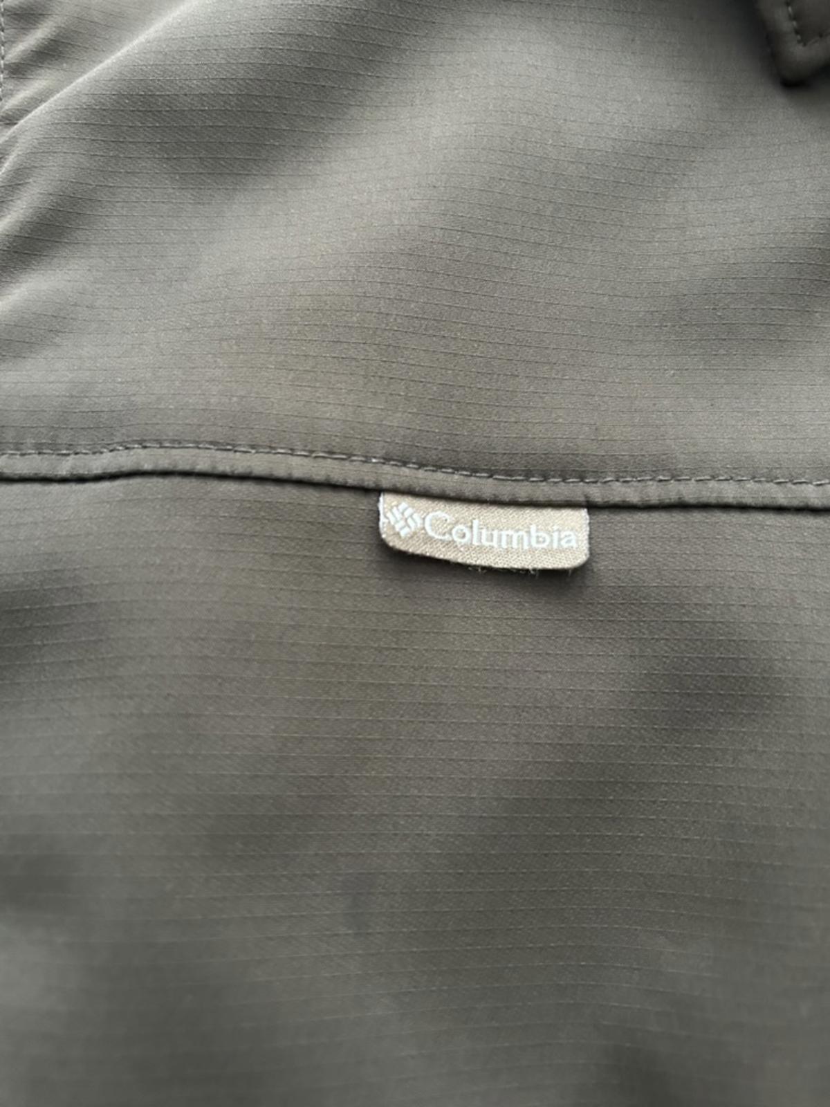 Columbia Men's Lightweight Brown Jacket