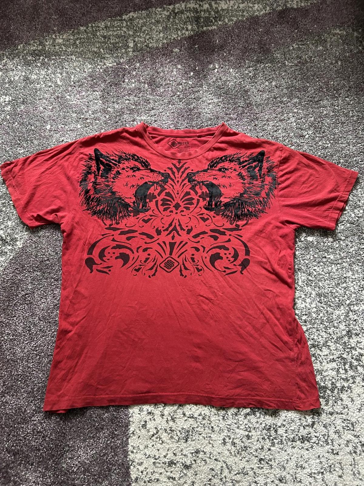 Vintage Mecca Red Graphic Wolf Tee