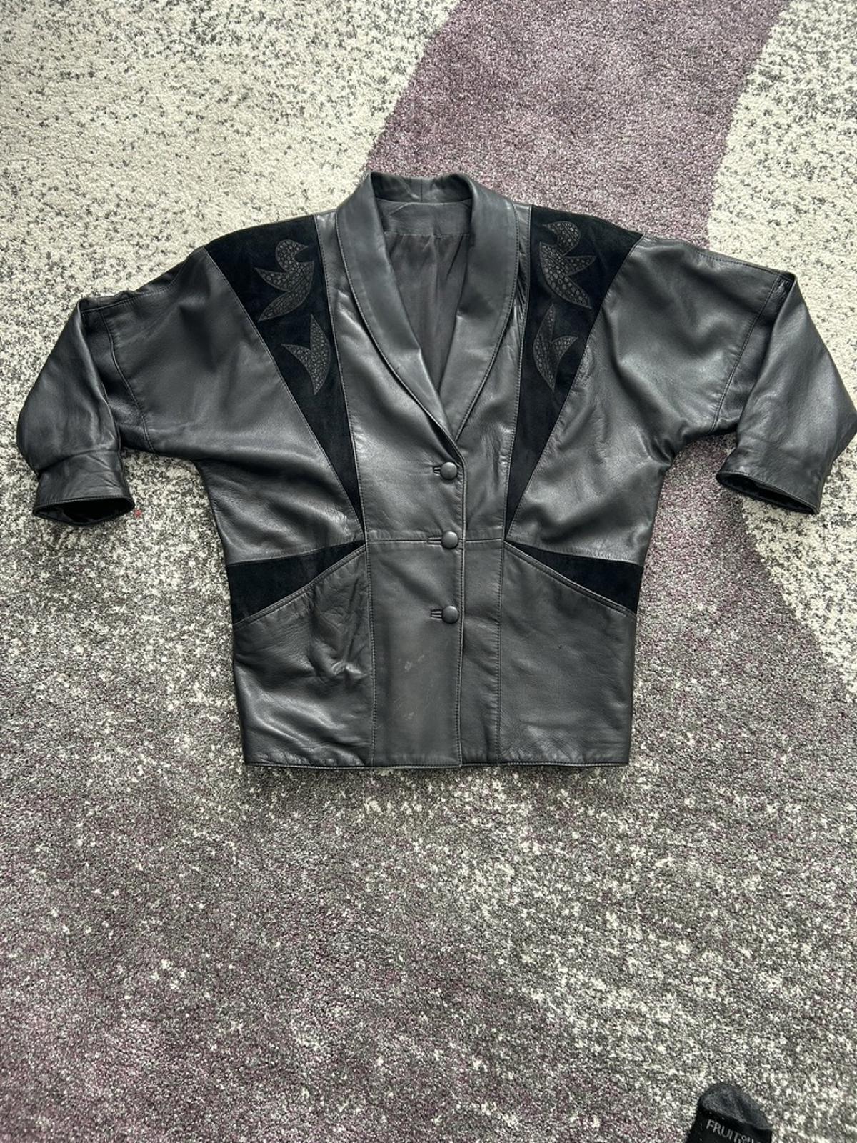 Vintage Women's Black Leather and Suede Jacket with Bird App
