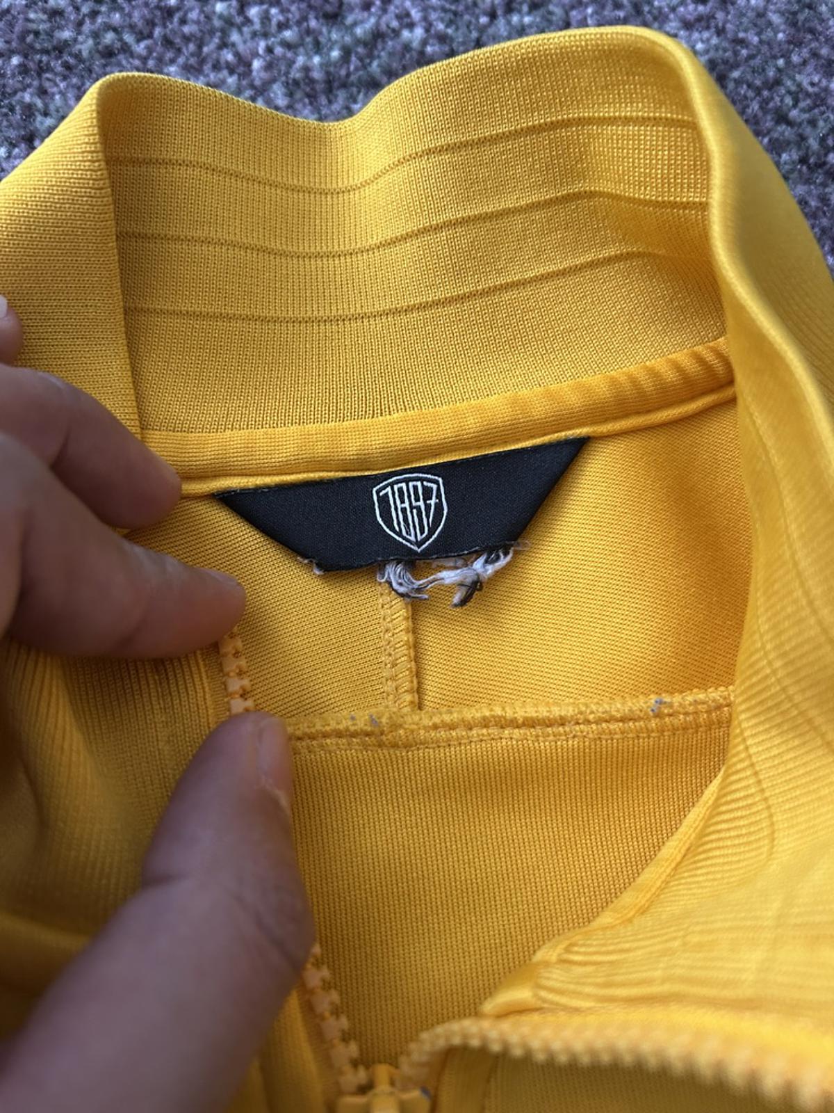 Nike Juventus Yellow Track Jacket Men's Windbreaker