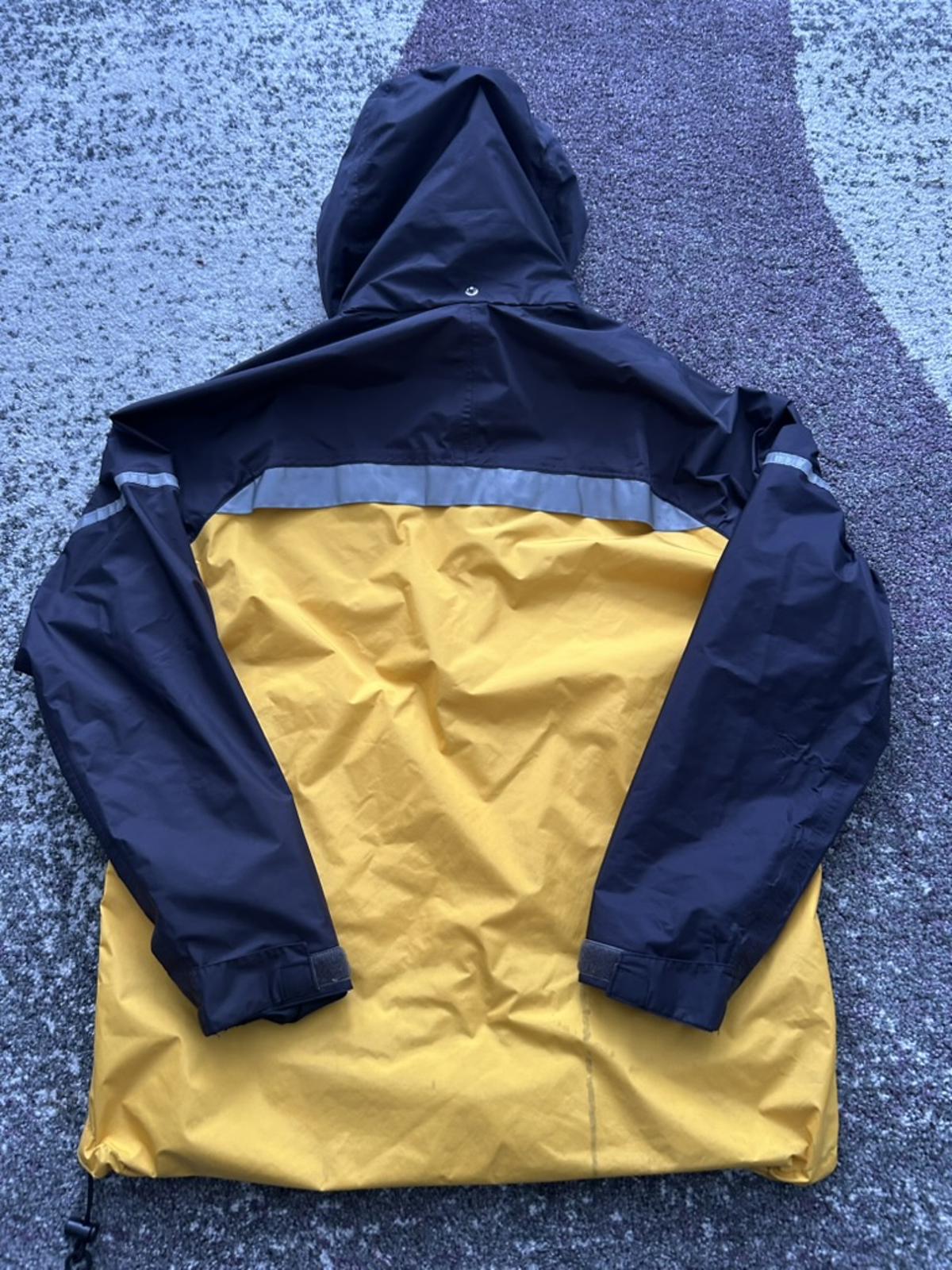 Vintage Banff Designs Gore-Tex Jacket – Two-Tone